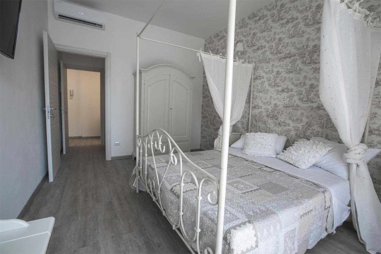 Lilly Chic Monza Bed & Breakfast Екстериор снимка